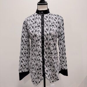 VEEA Black & White Abstract Graphic Button Down Blouse – Size L